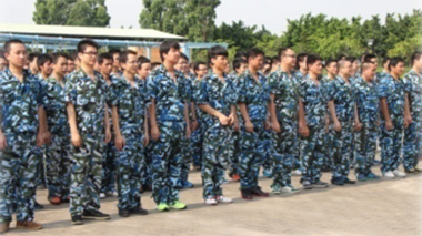 ������չ